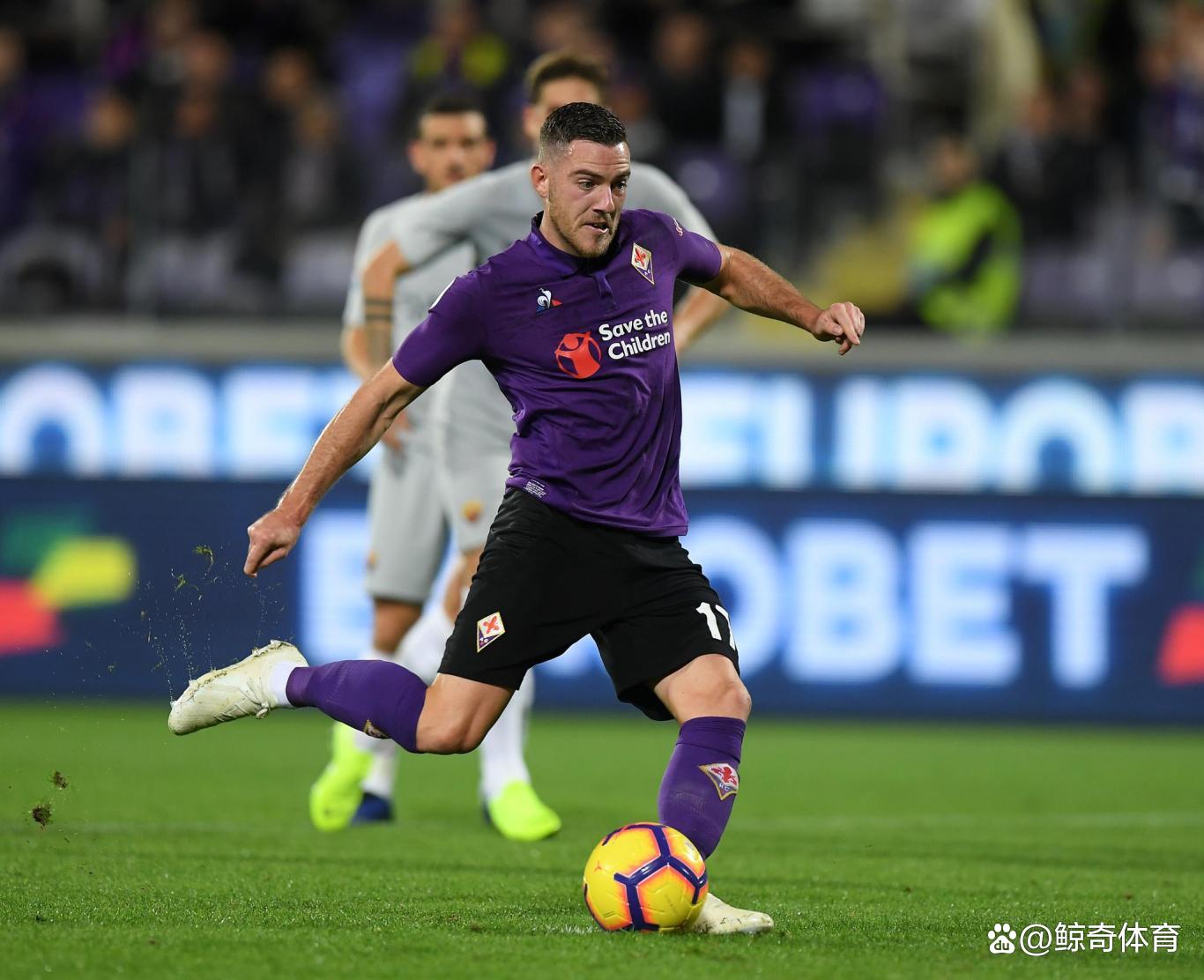 佛罗伦萨主场告负,紫百合军团需迅速调整状态 佛罗伦萨主场告负,紫百合军团需迅速调整状态