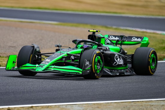 索伯车队翻盘哈斯车队，周冠宇扛起全队