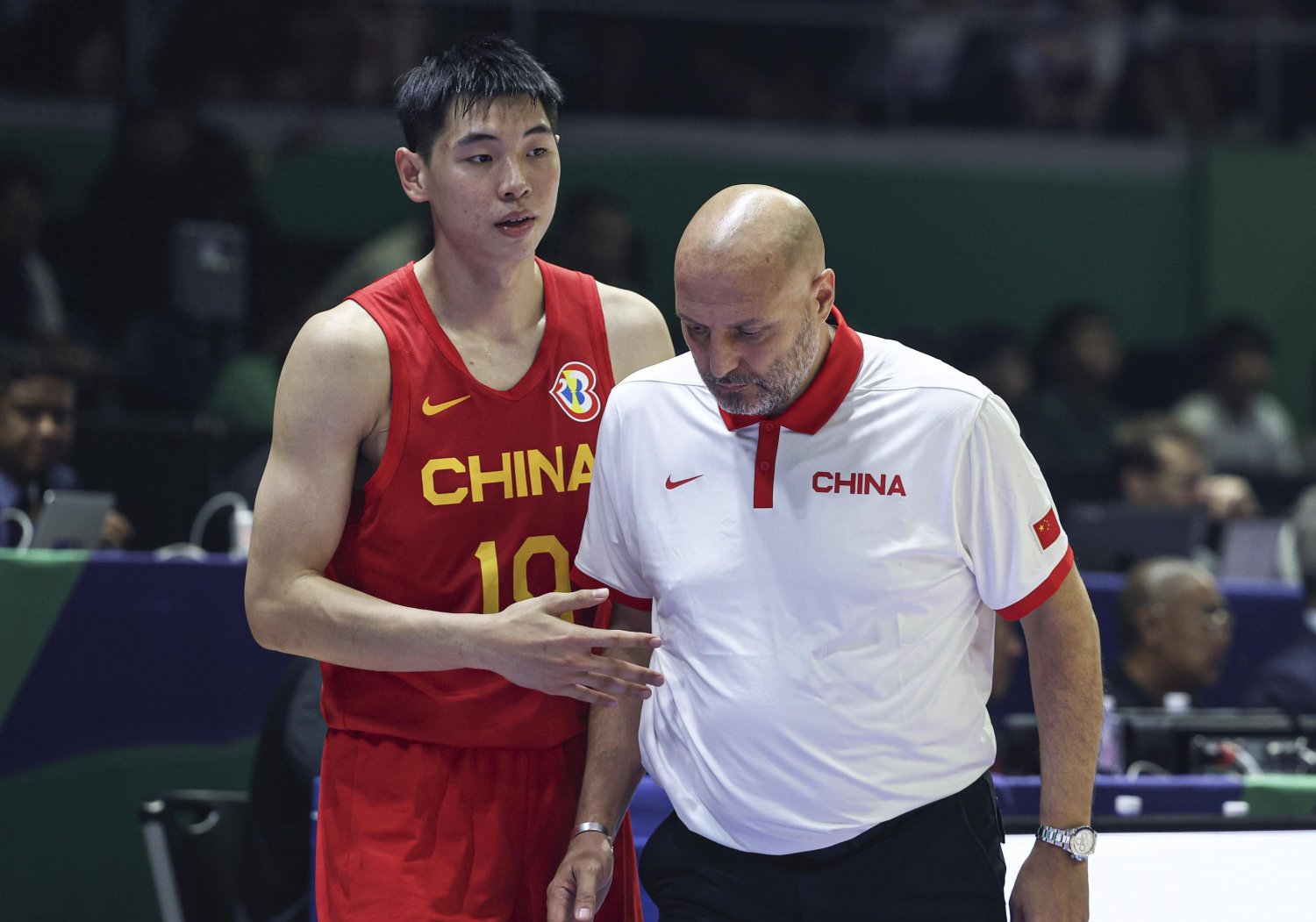 国王翻盘广东队，易建联扛起全队