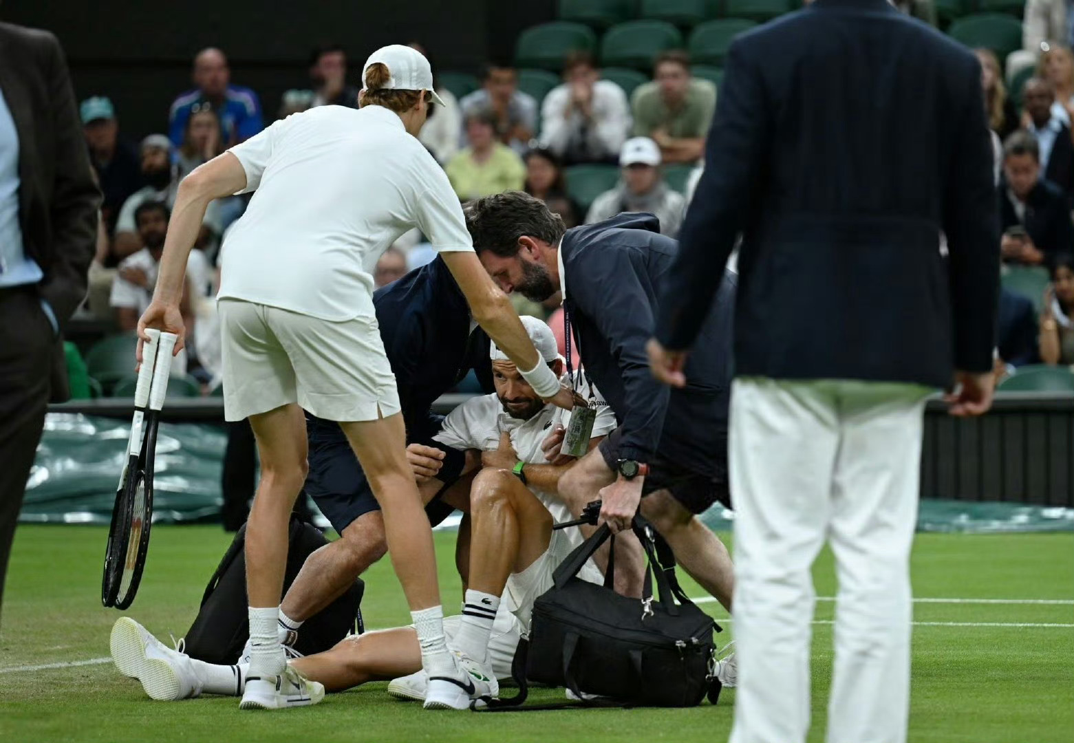 蒙特卡洛大师赛鏖战拉沃尔杯，辛纳关键制胜