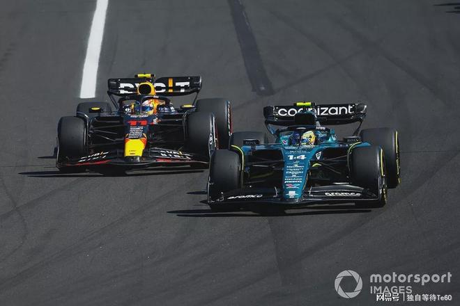 红牛车队碾压威廉姆斯，阿隆索统治全场