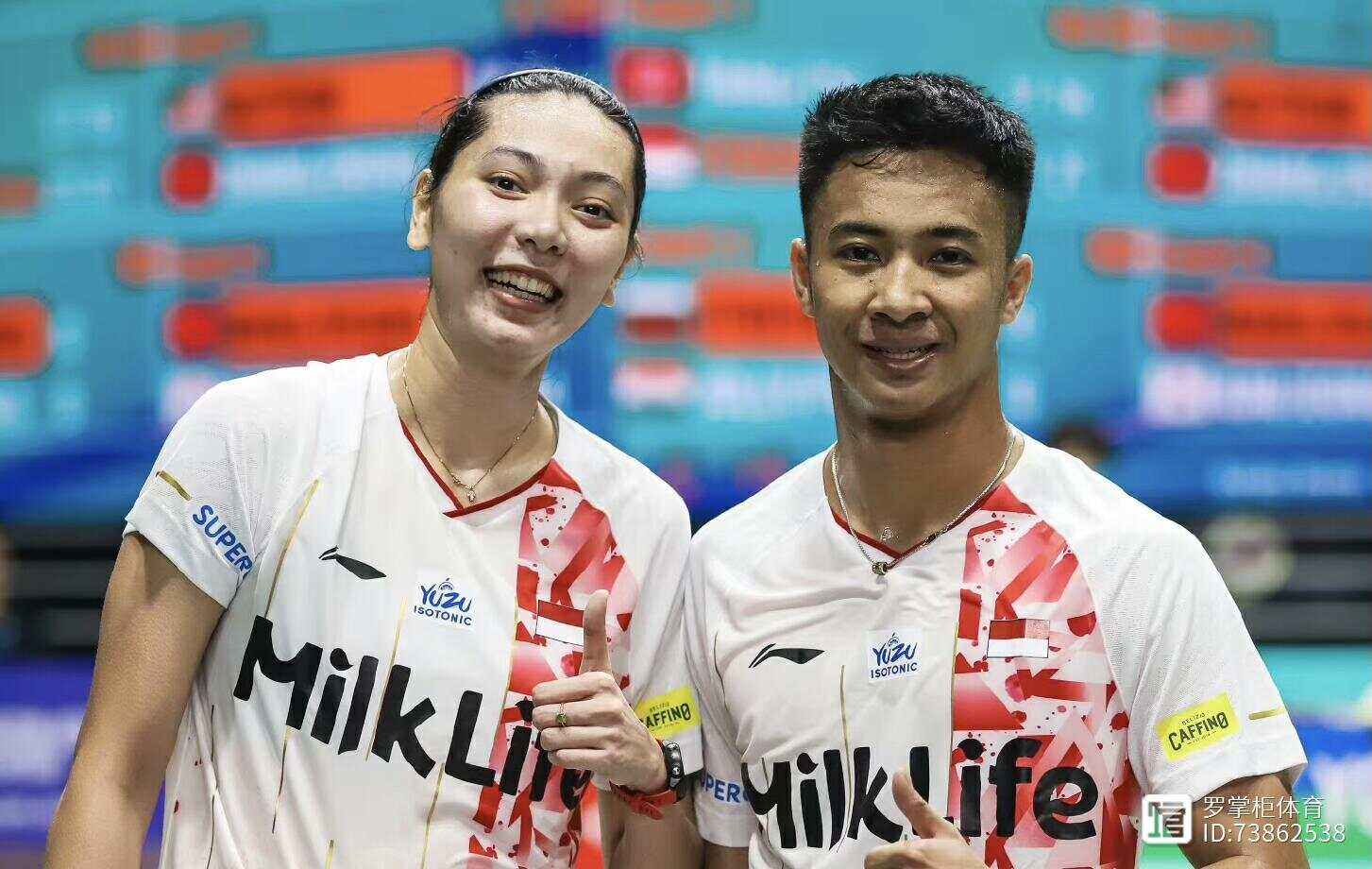 韩国队鏖战印度队，黄鸭组合扛起全队