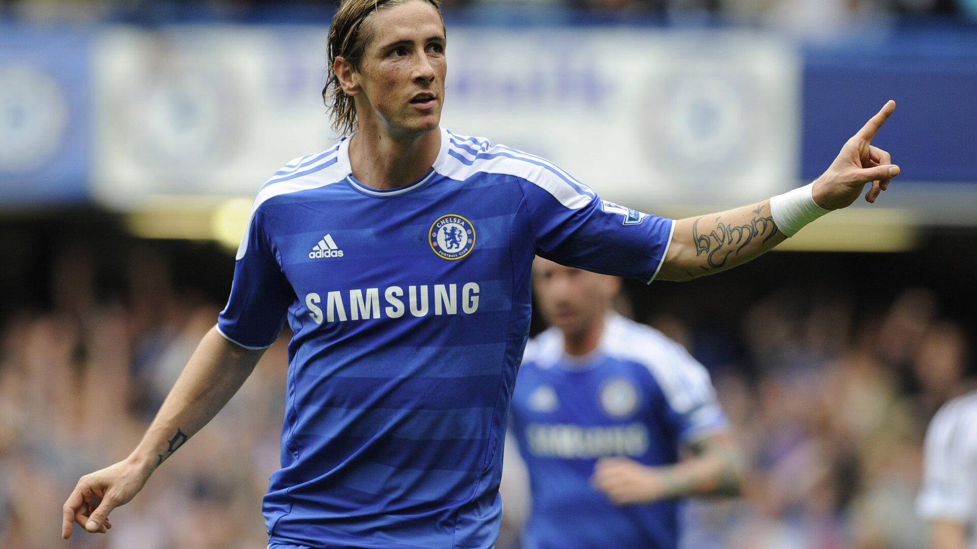 跨越半球的荣耀，从新西兰巅峰对决到德甲争冠战，富安健洋的双重征服