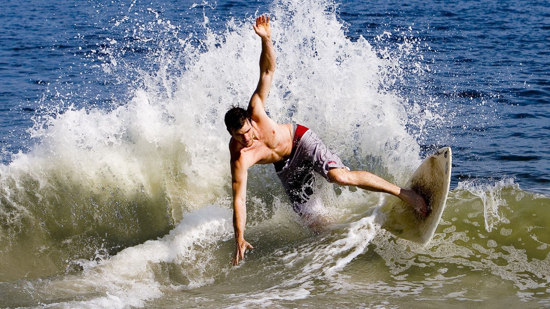 马赛风暴席卷南非，姆巴佩关键一击改写历史