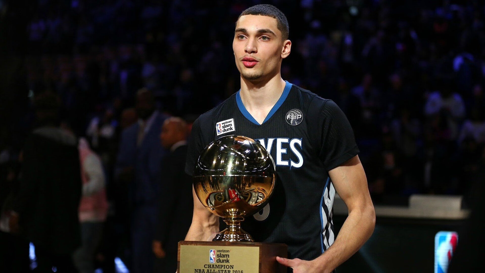 当罗马军团碾过法兰西，哈里·凯恩如何以一人之肩扛起三狮军团