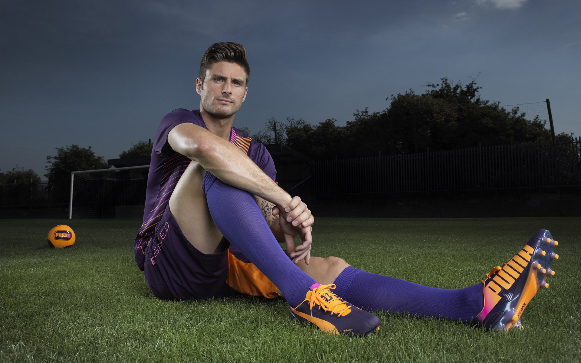 爱游戏娱乐-伊布独舞诺坎普，巴萨奇迹夜翻盘尤文