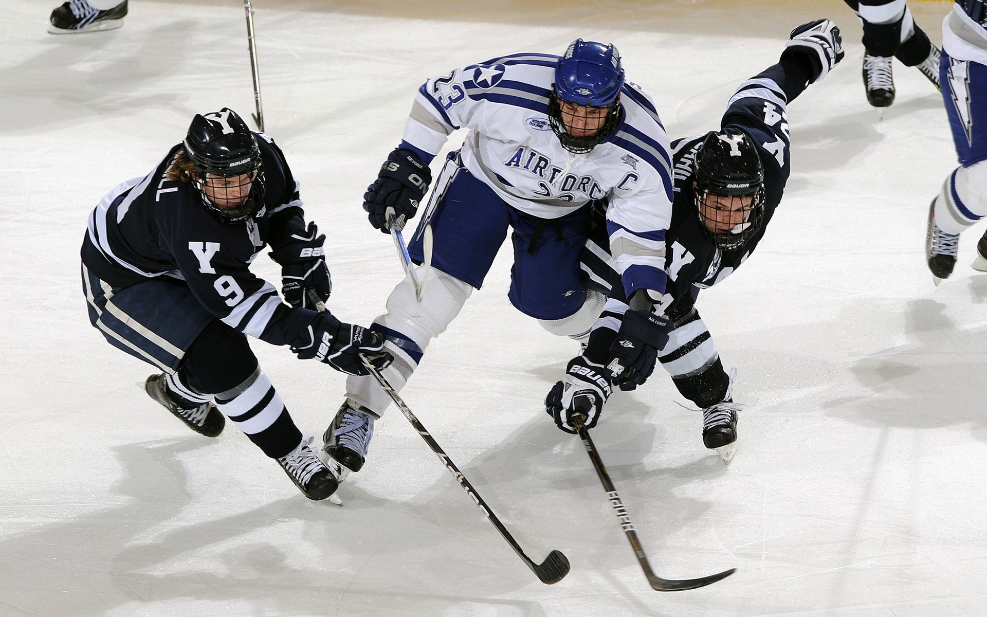 钢铁意志与惊艳弧线，德国险胜日本，王皓技惊四座背后的竞技哲学